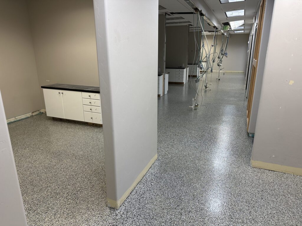 Customizing Commercial Spaces with Epoxy Flooring Designs: Patterns That Perform